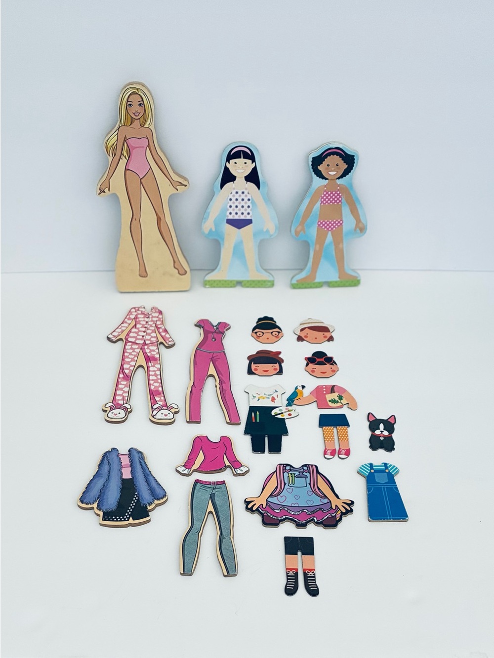 Wooden Magnetic Dress-up Doll Play Set Interchangeable Clothing 20 Pc Set